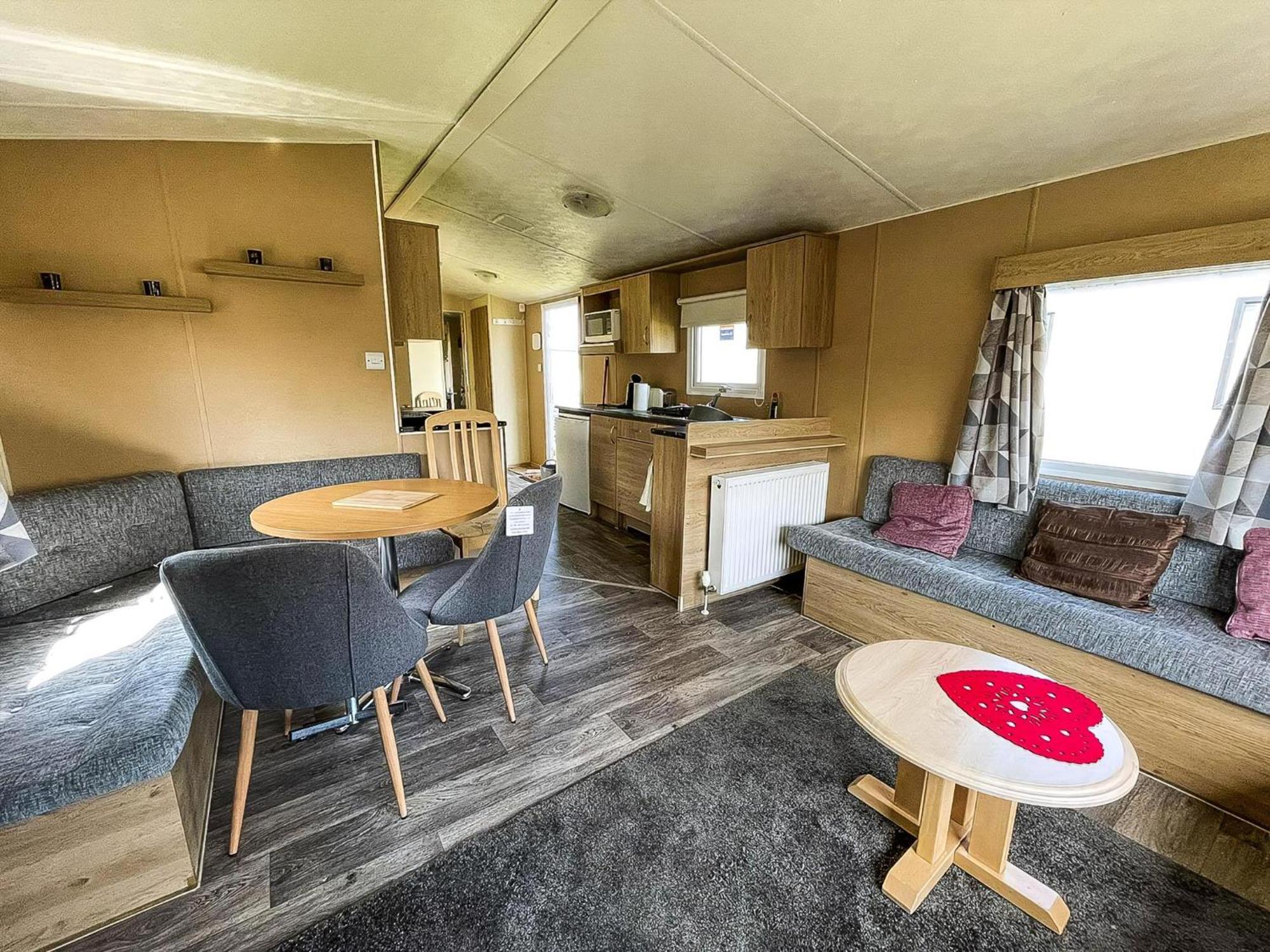 Lovely 6 Berth Caravan At Sunnydale Holiday Park Ref 35375S Лаут Экстерьер фото